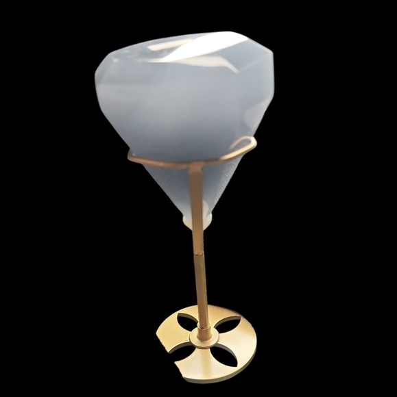 High Quality Carved Angelite Diamond With Stand. 348g - Picture 6 of 9